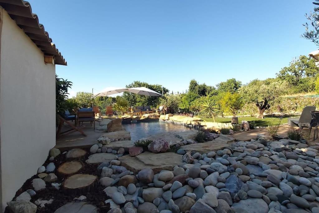 Une Oasis Au Pays De Cezanne Aix-en-Provence Luaran gambar